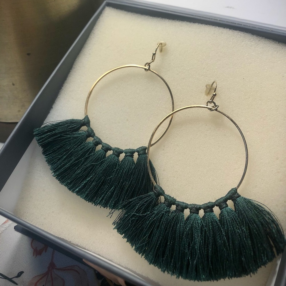 Wilde Carnation Hoops in Green